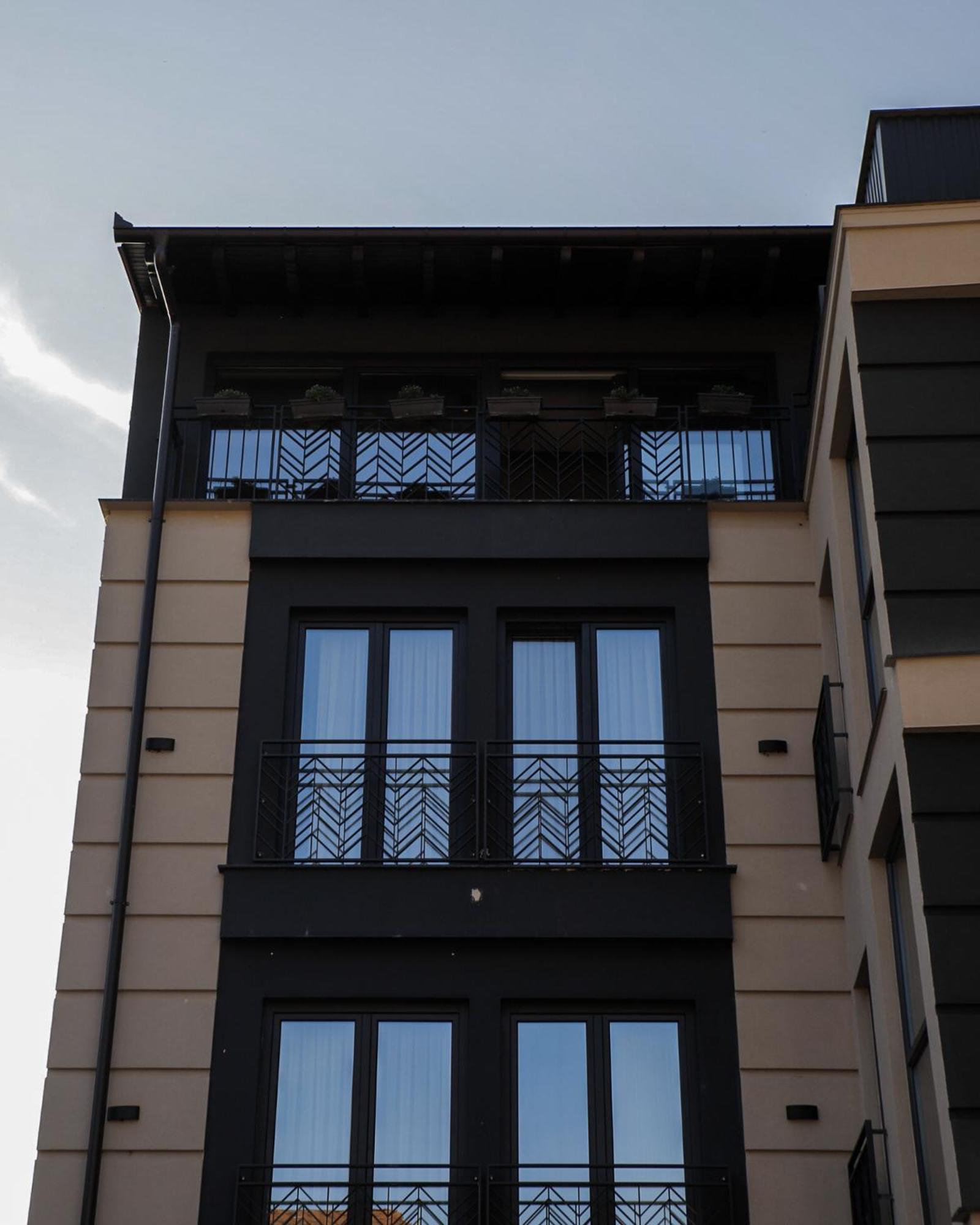 Triumf Hotel بريزرن المظهر الخارجي الصورة