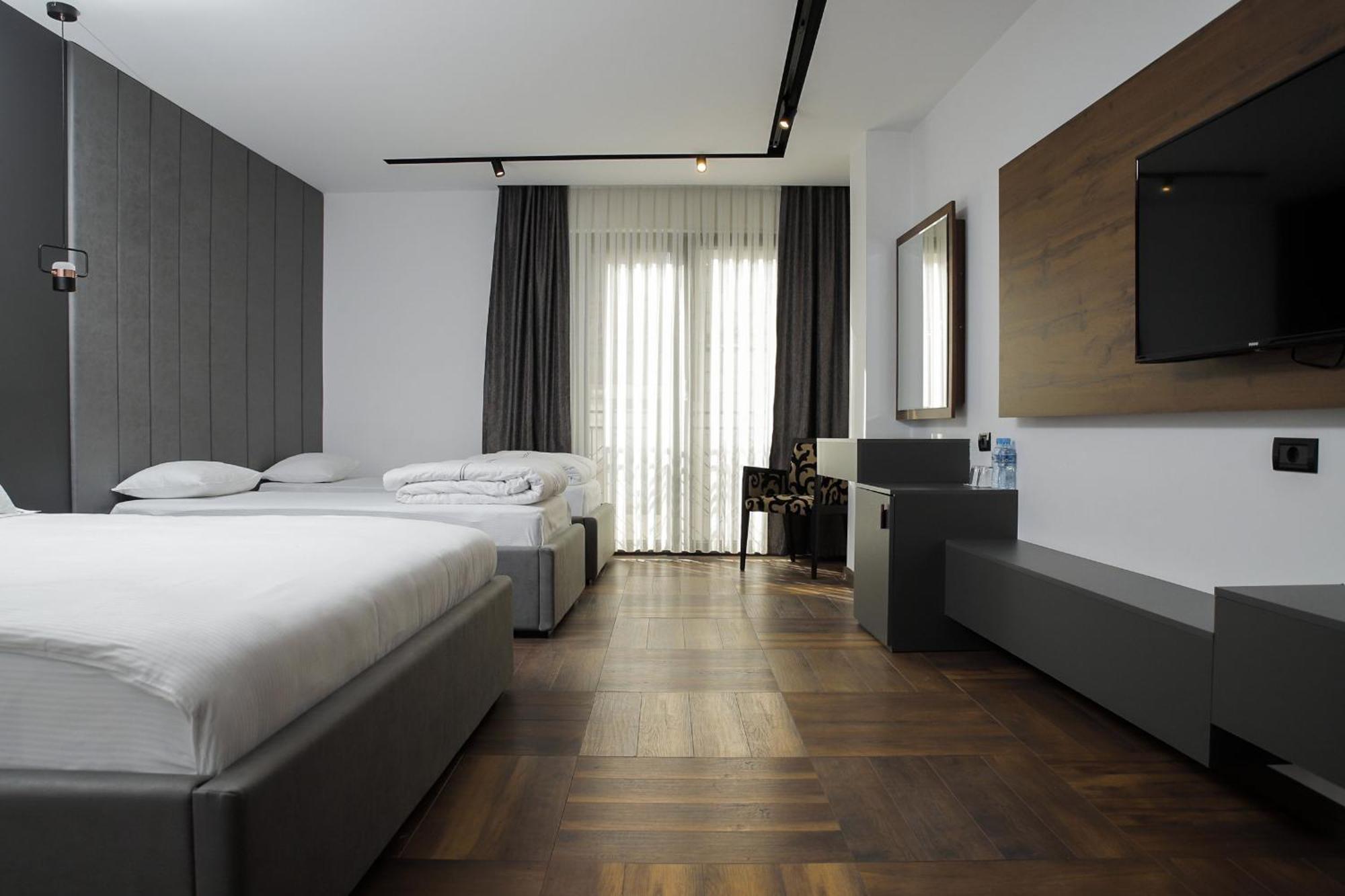 Triumf Hotel بريزرن المظهر الخارجي الصورة